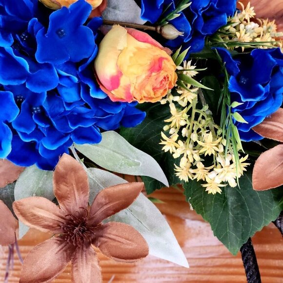 COUNTRY WESTERN Lariat Rope Wreath with blue hydrangea, orange roses, clematis. - Picture 7 of 7